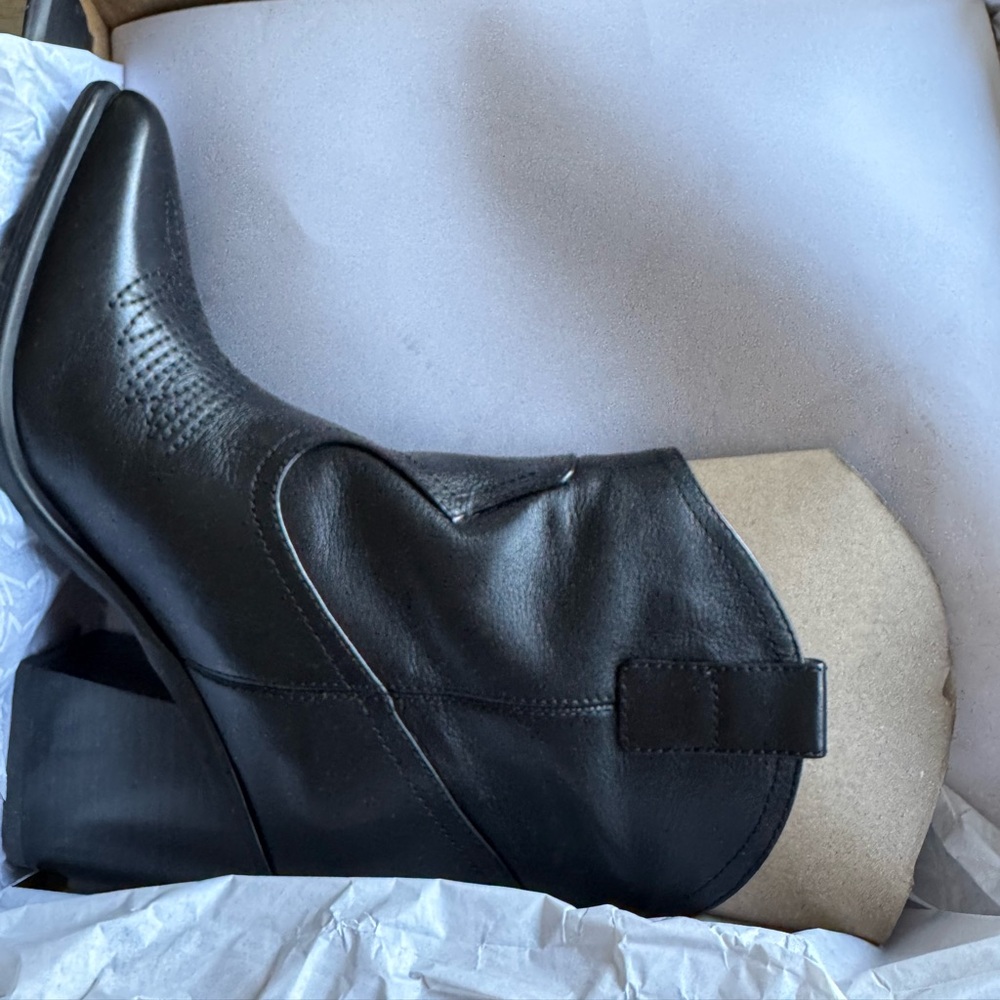 Marc Fisher LTD Jalella Boots - Picture 2 of 9